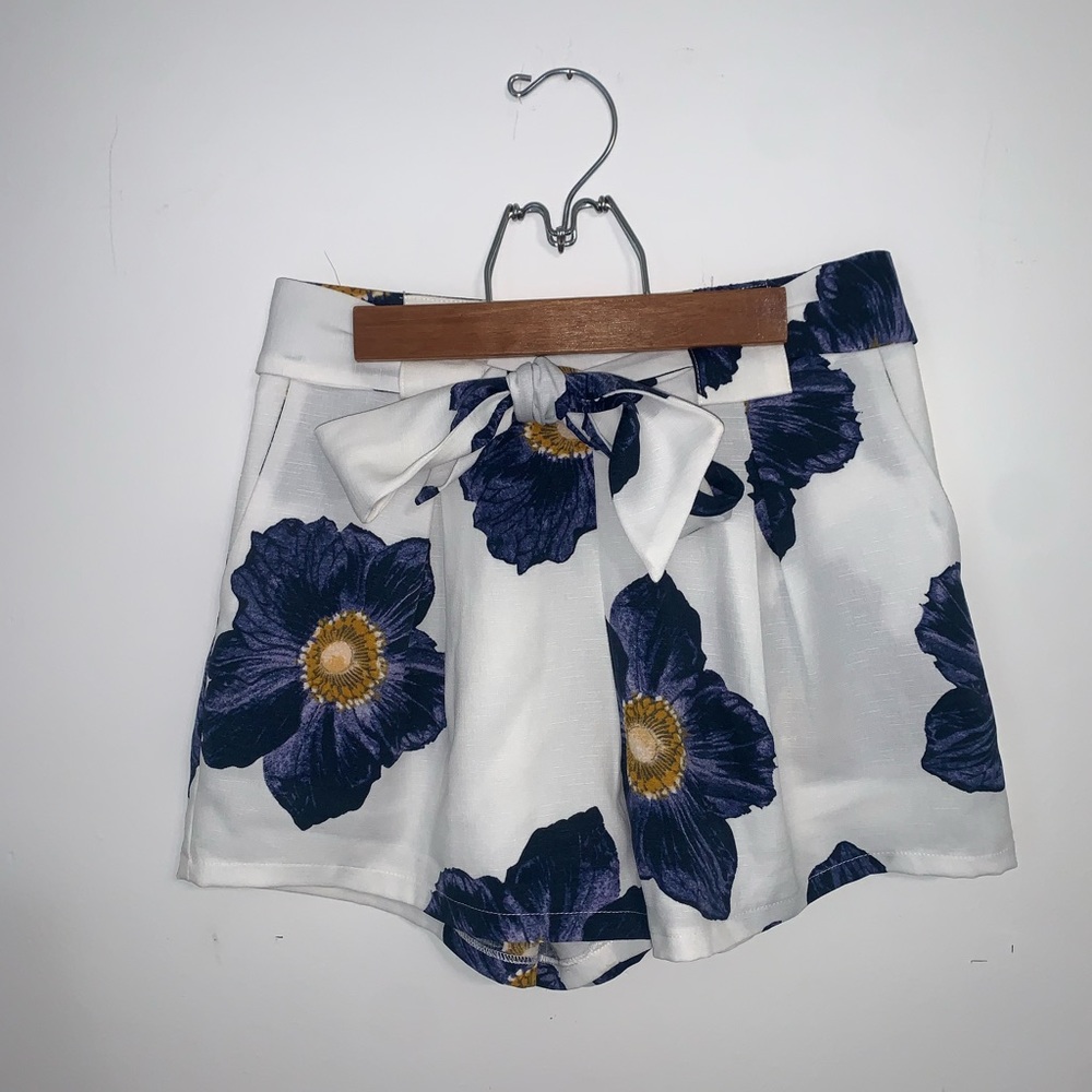Floral shorts Anthropologie